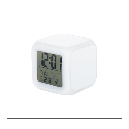 reloj digital de alarma 8x8x8cm