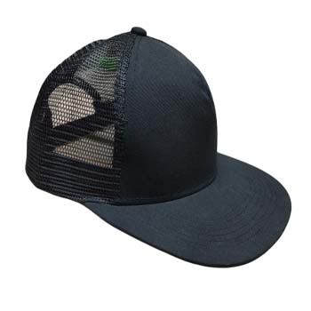 gorra de algodón con malla negra con visera plana