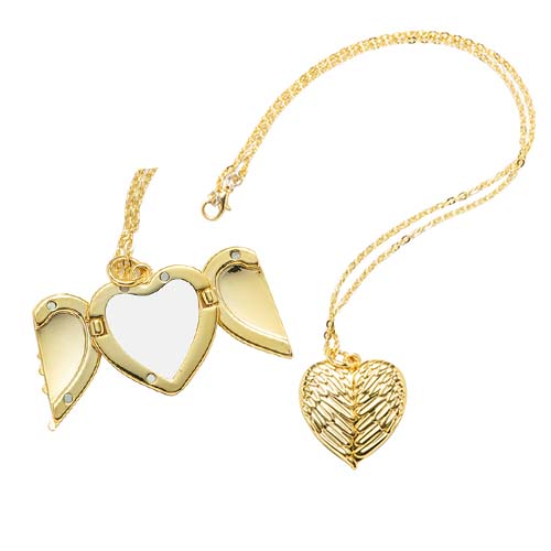 collares metálicos corazón con alas plata y dorado